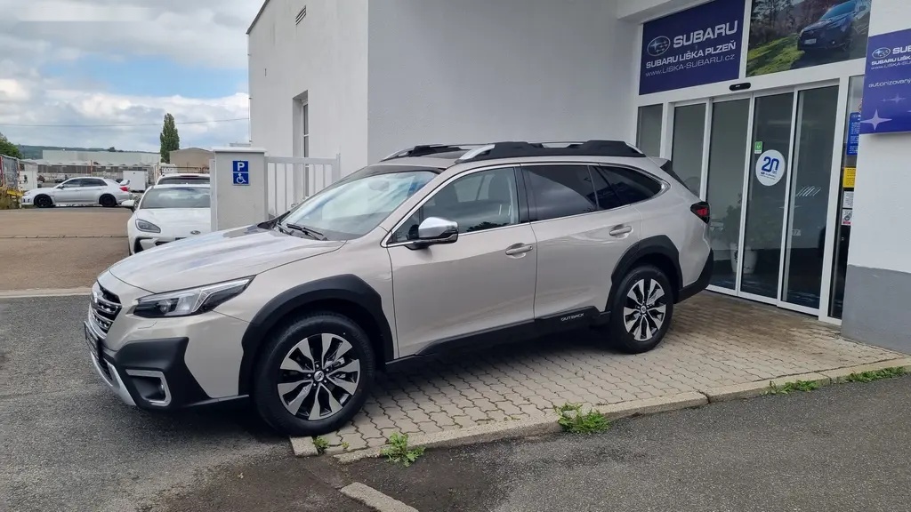 Subaru Outback, 2,5CVT Touring + Harman K. - 5