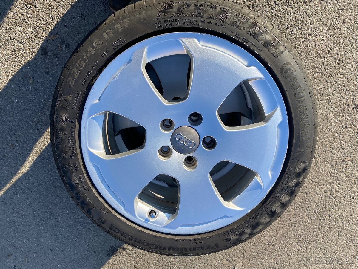 Audi A3 - letní alu 17", Originál S-Line - 5