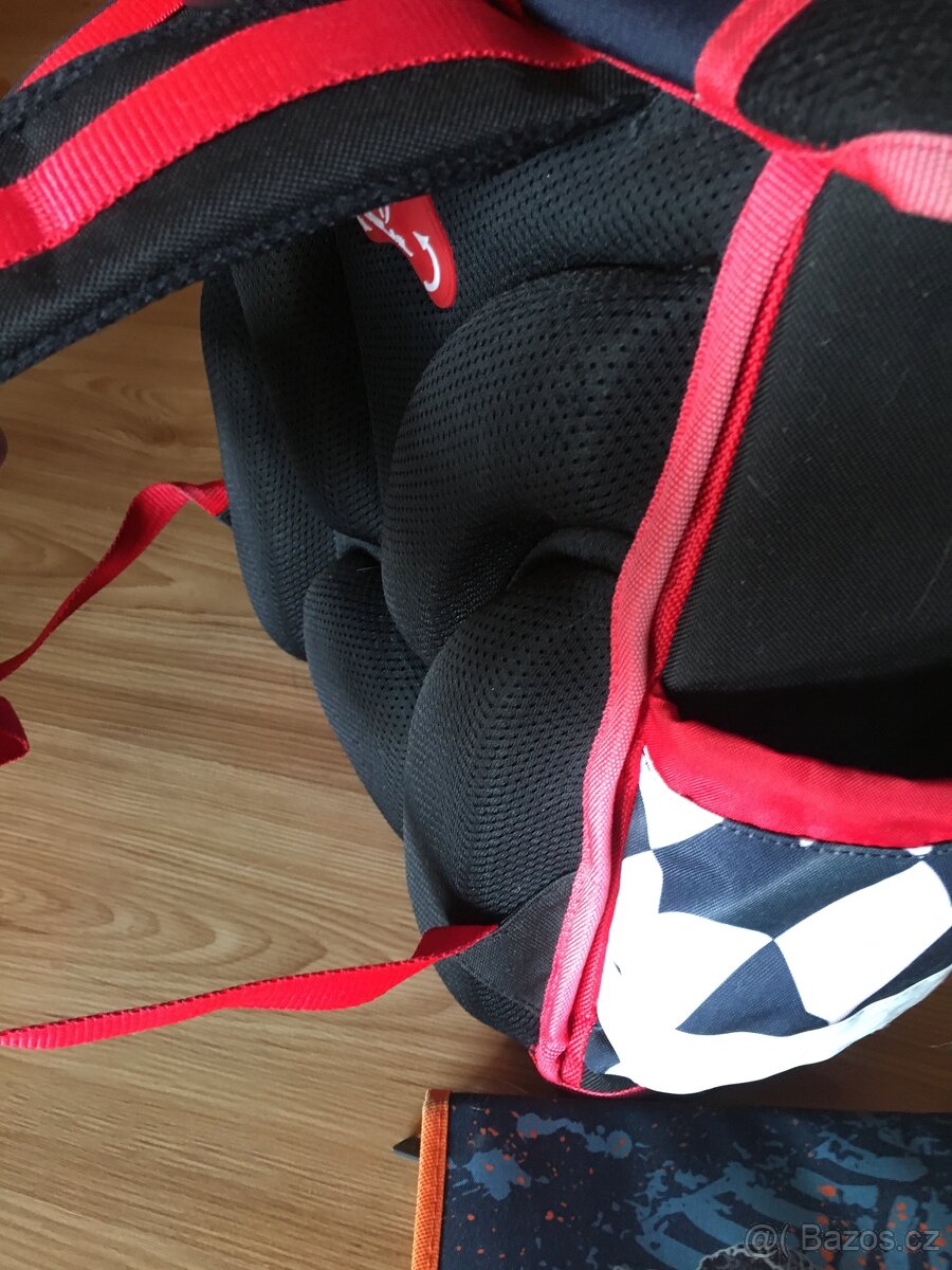 Prodám dětskou školní aktovku - 5