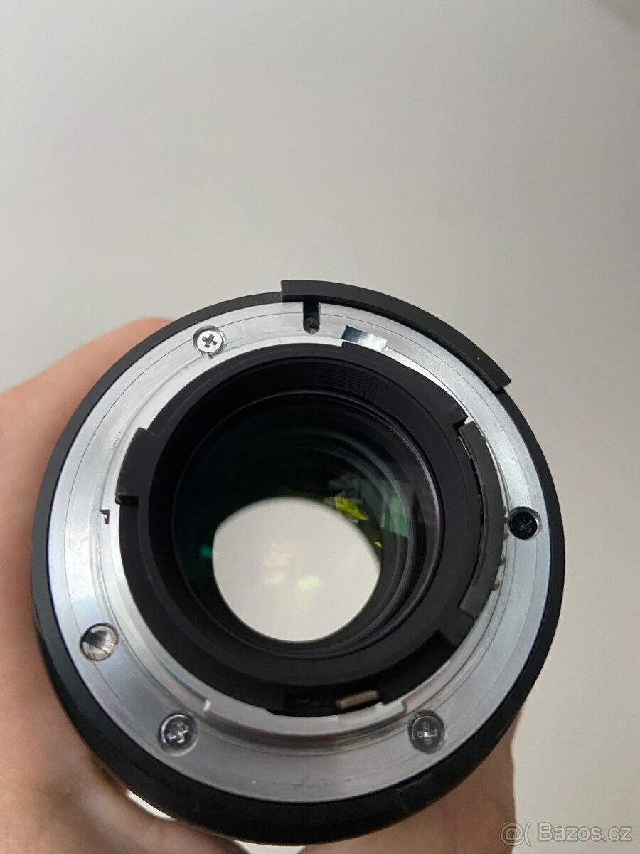 Nikon AF Micro Nikkor 105mm f/2.8 - 5