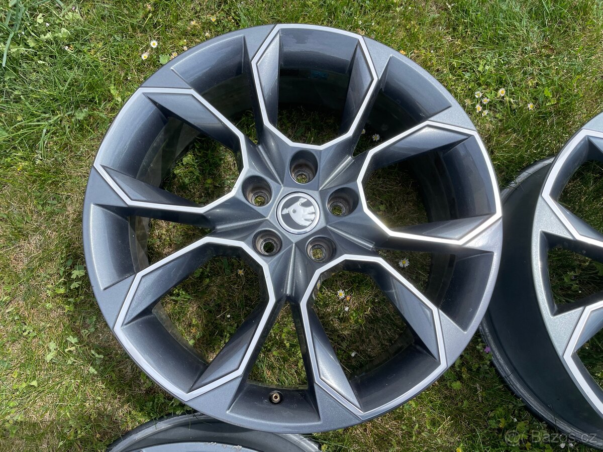 Alu original Škoda octavia RS R19 xtrem - 5