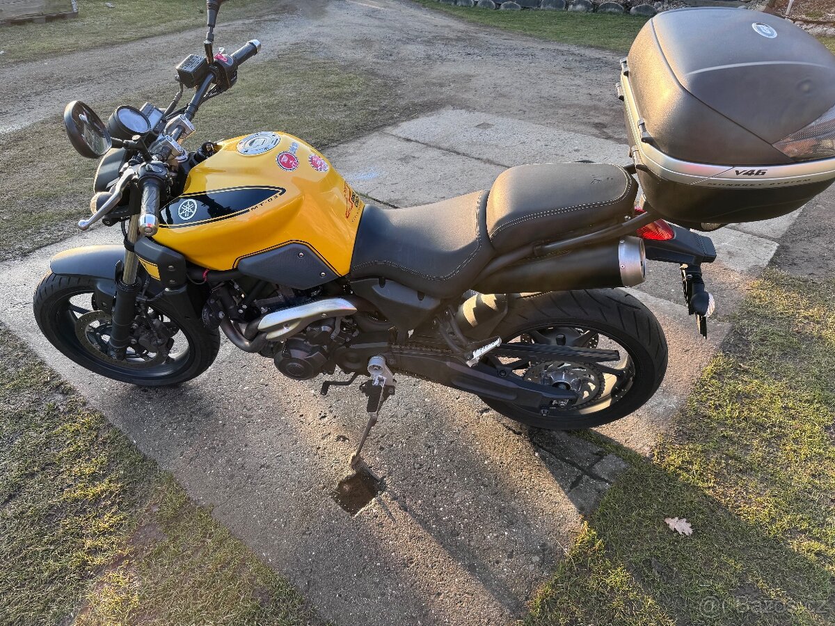 Yamaha RM02 - 5