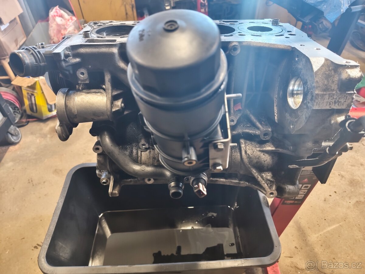 Blok BMW n47d20 A C - 5