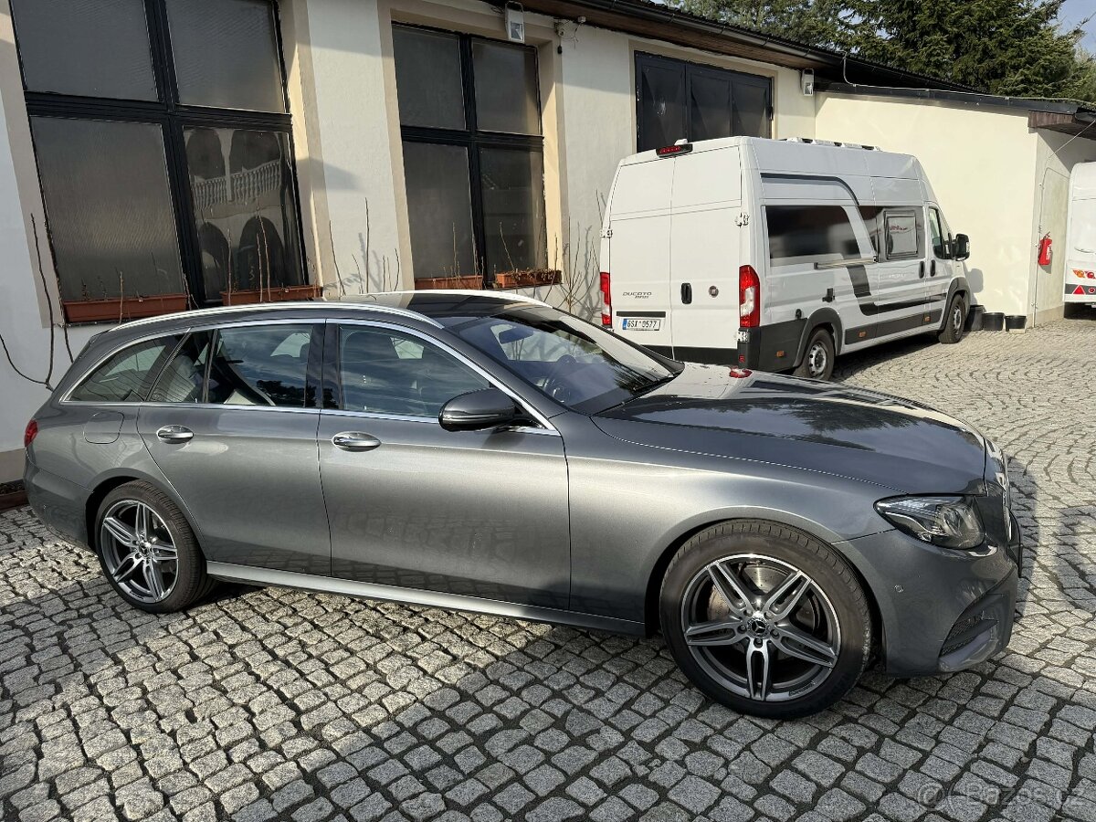 Mercedes-Benz E 220d AMG Line - 5