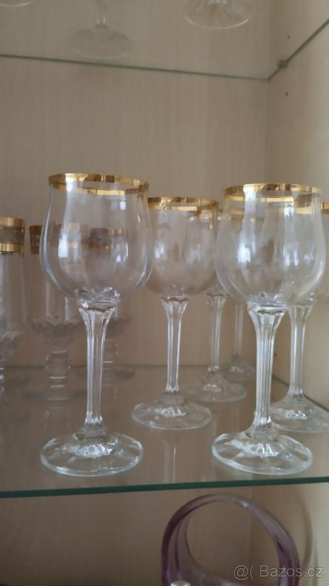 SADA SKLENIC NA VÍNO - 2 DRUHY - 5