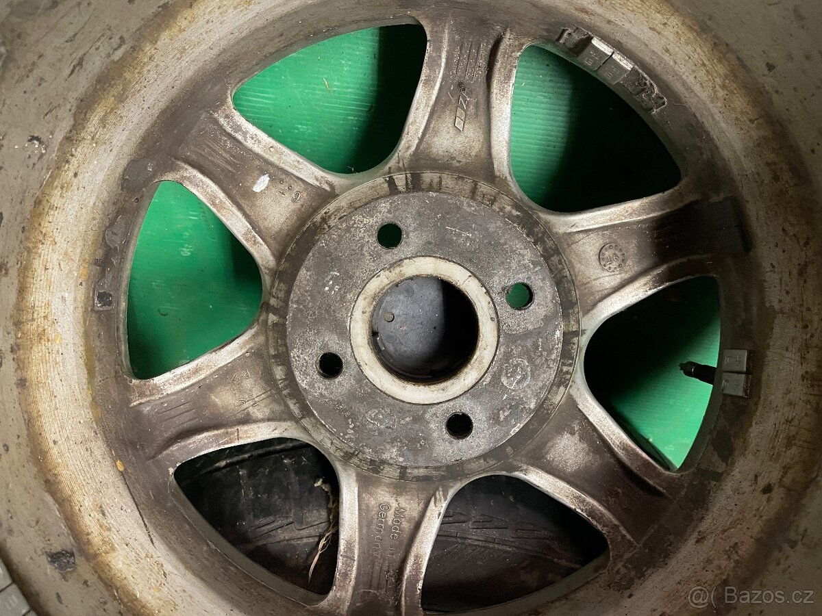 Hliníková kola na Kia Rio, škoda KBA 42 888, 6Jx14 H2,03604A - 5