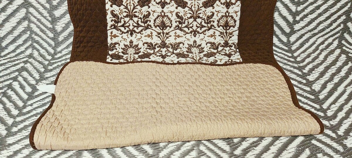 PŘEHOZY NA SEDACÍ SOUPRAVU - CENA ZA VŠECHNY 3 DÍLY - 5