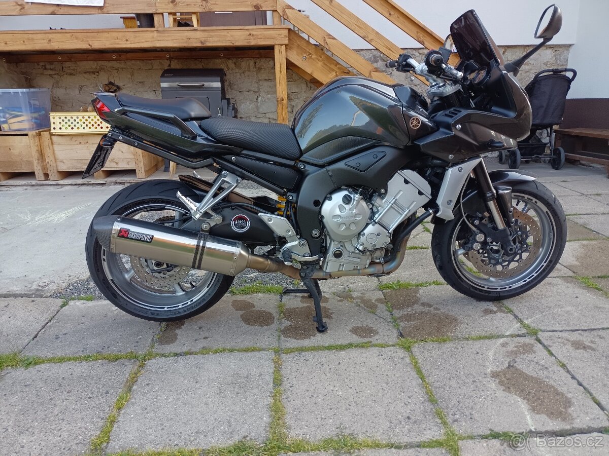 Yamaha FZ1 - 5