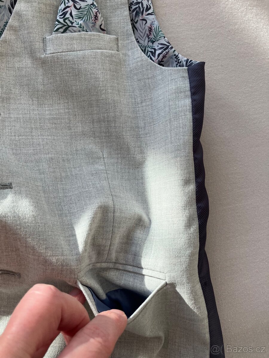 Společenská vesta pro kluka 10 let - 5