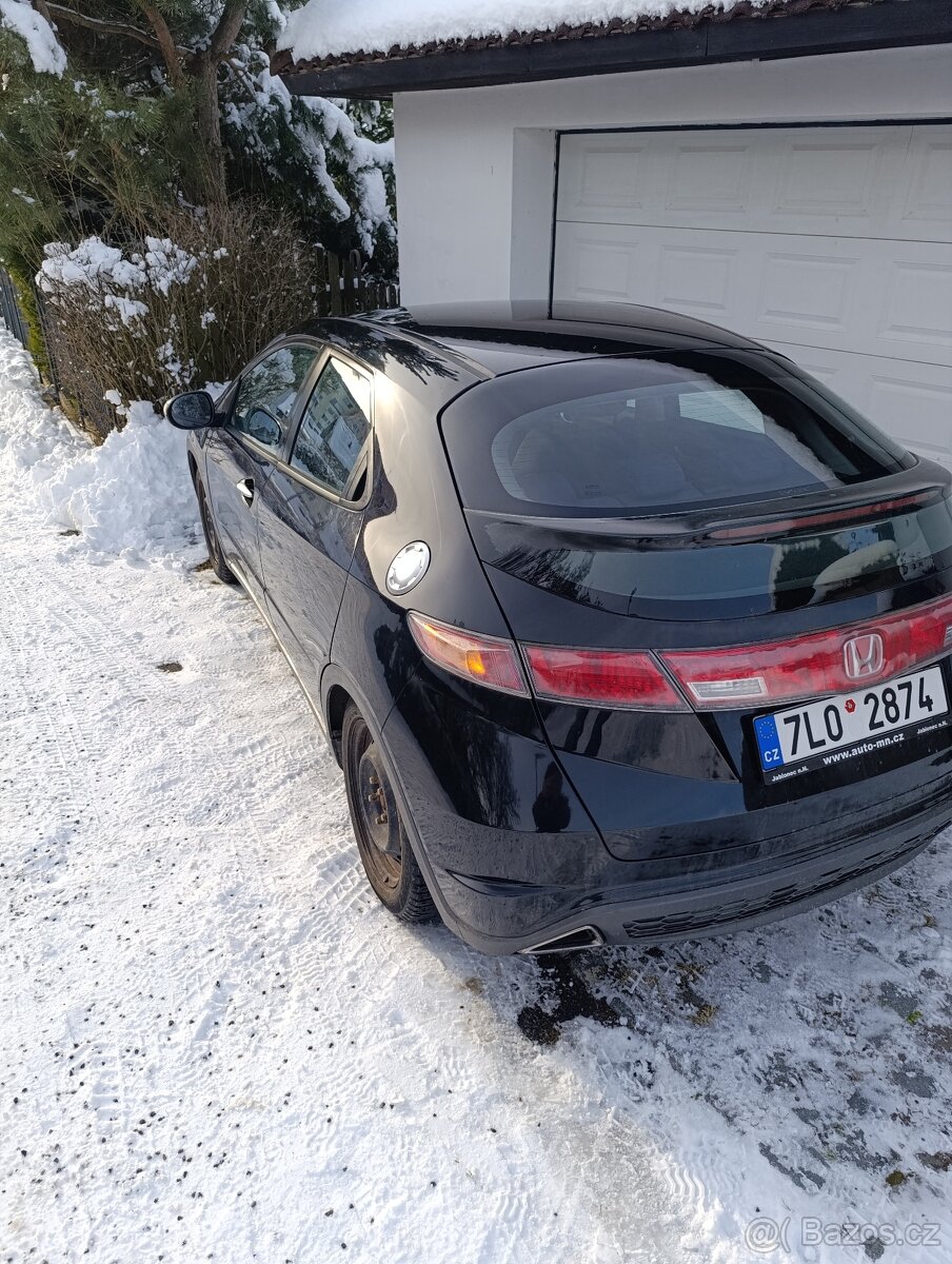 Honda Civic,1,8,104kw,72000km,2007 - 5