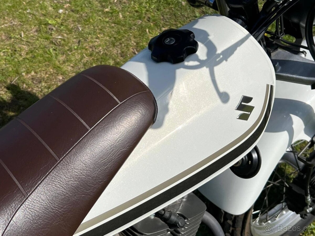 Suzuki Van Van 125 - 5