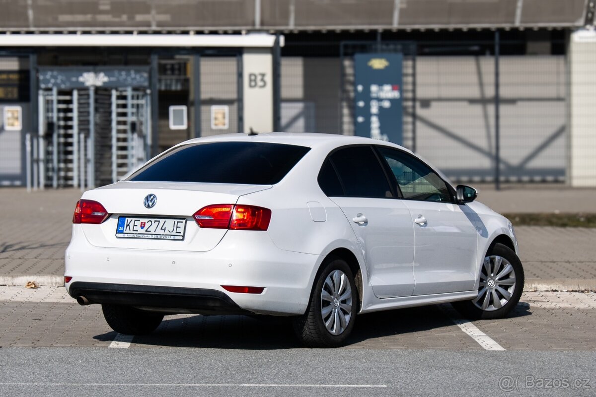Volkswagen Jetta 1.6 TDi / 77 kW / - 5