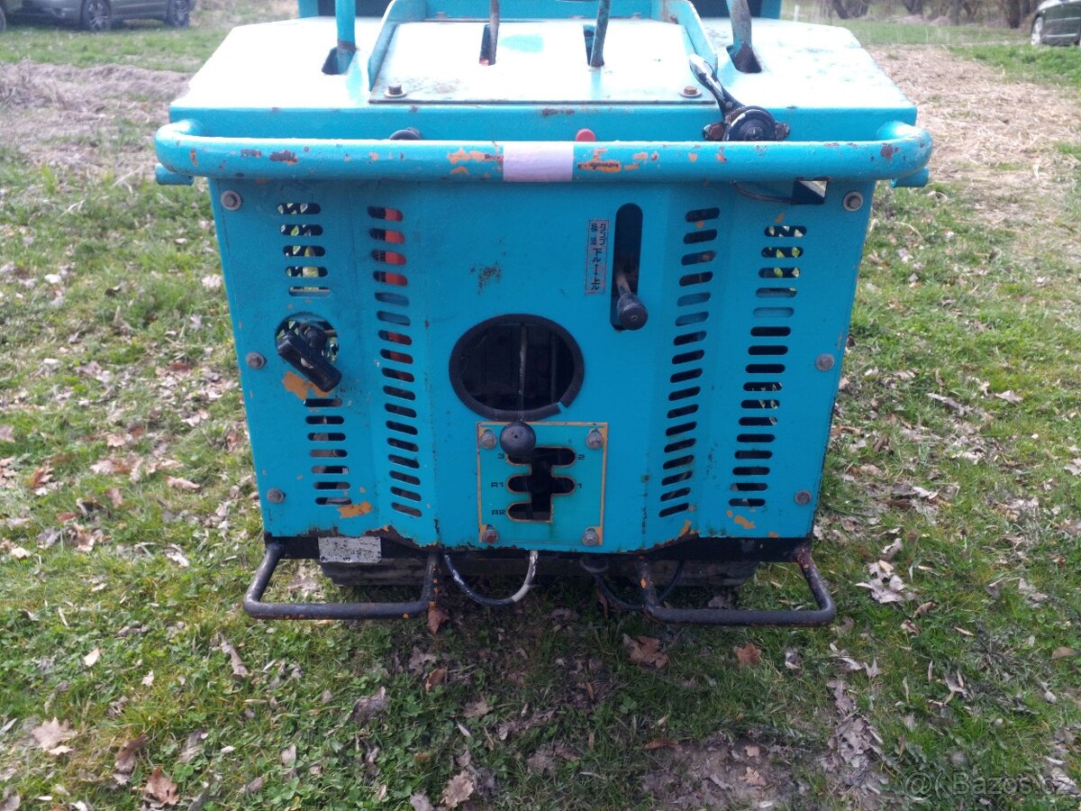 Japonský pásový dumper Kubota - nosnost 600kg - 5