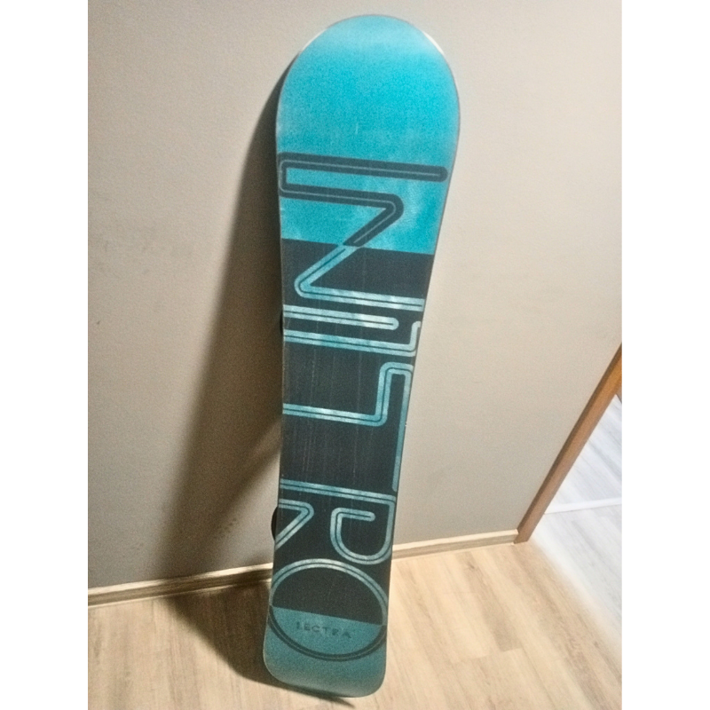 Snowboard NITRO Lectra vel.142+vázání - 5
