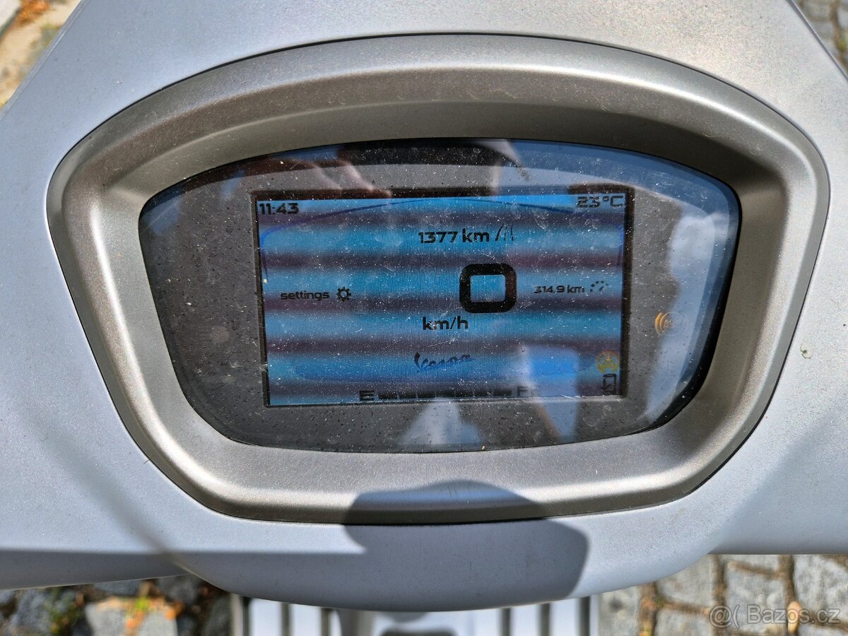 Vespa GTS 300 SuperTech EURO 5 - 5