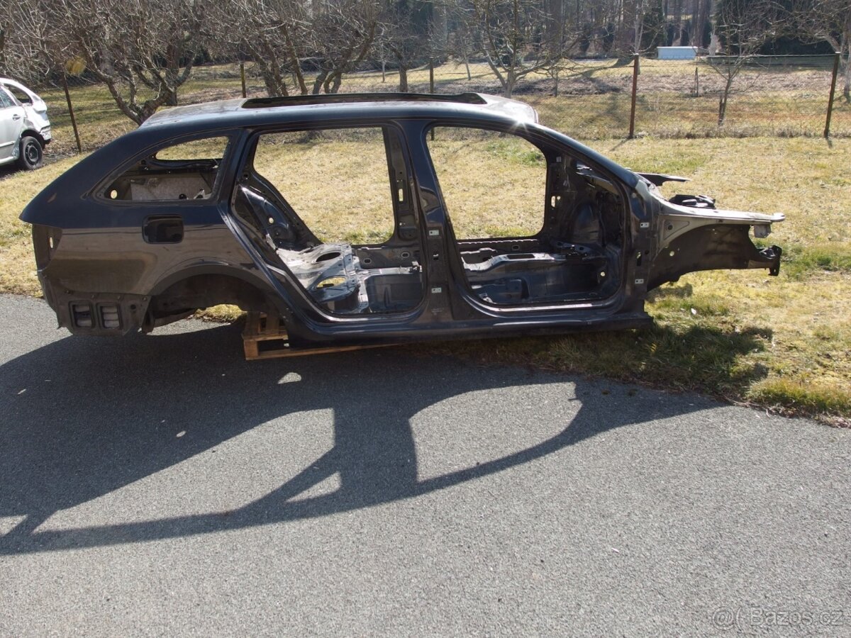 Skelet karoserie Škoda Superb II combi - 5