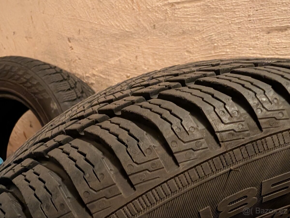 2x zimní Nokian 185/65 R15 - 5