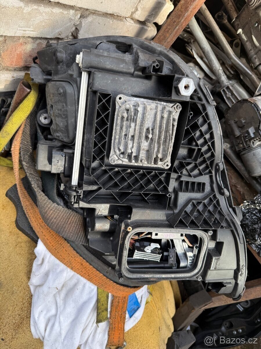Mercedes w212 facelift pravý led světlomet komplet - na díly - 5