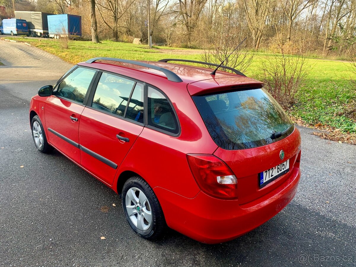 škoda fabia 1.4 16V kombi 113tkm,2011,serviska krásná - 5
