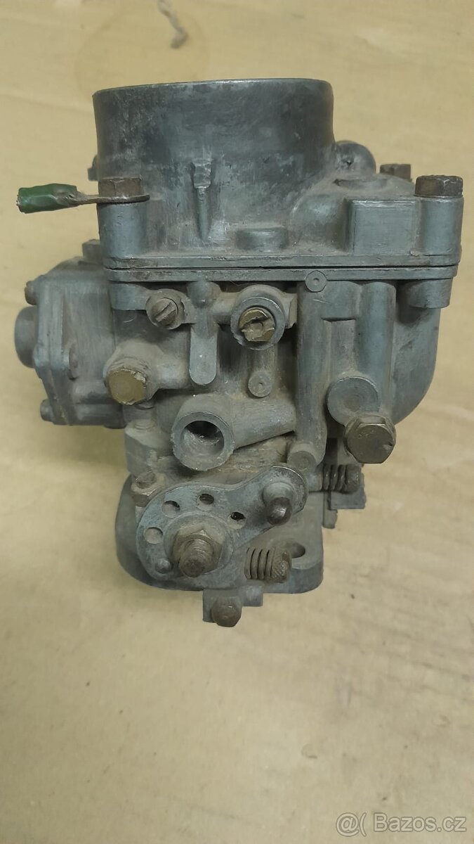 Mercedes 230 díly - 5