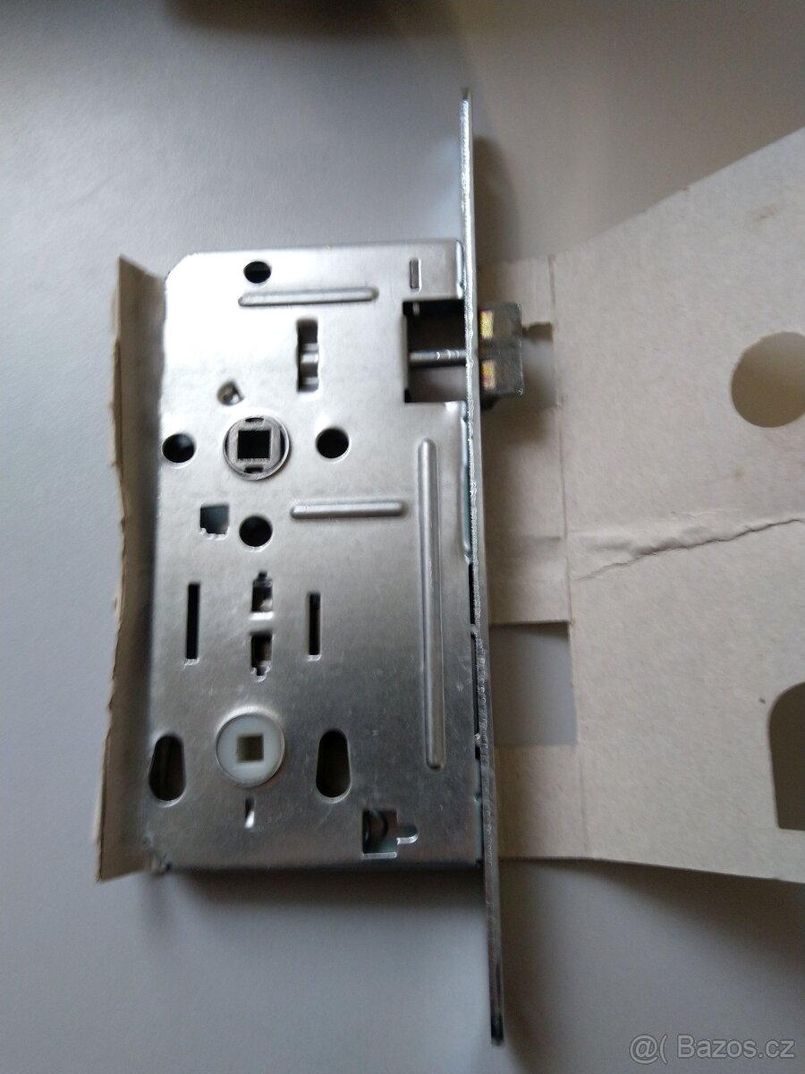 Zadlabací WC zámek - FAB 190/140, levý - 5