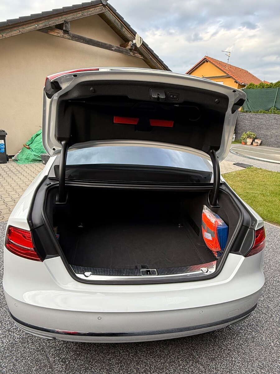 Audi A8, 3.0TDI 193kw Long Panorama Ojeté, 11/2014 - 5