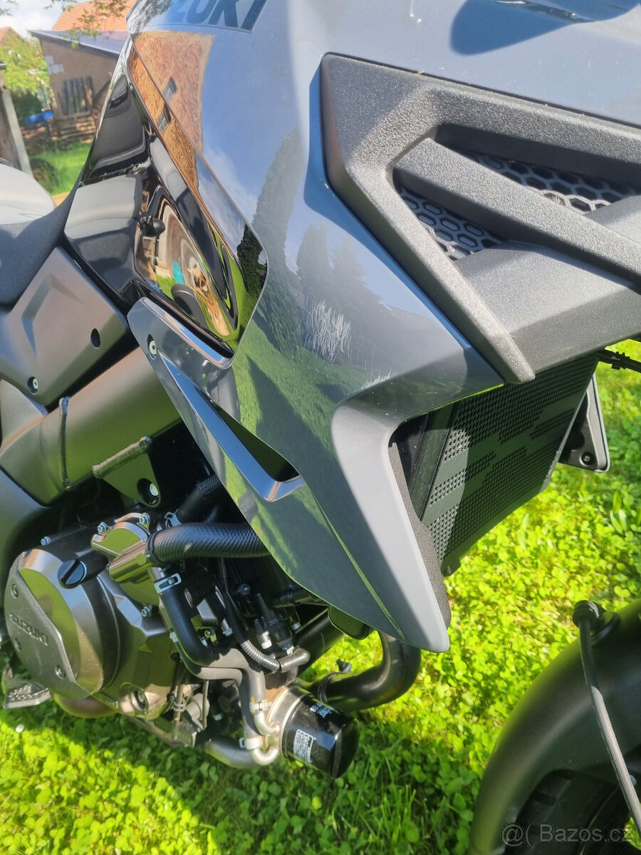 Suzuki V-Strom 1050 - 5