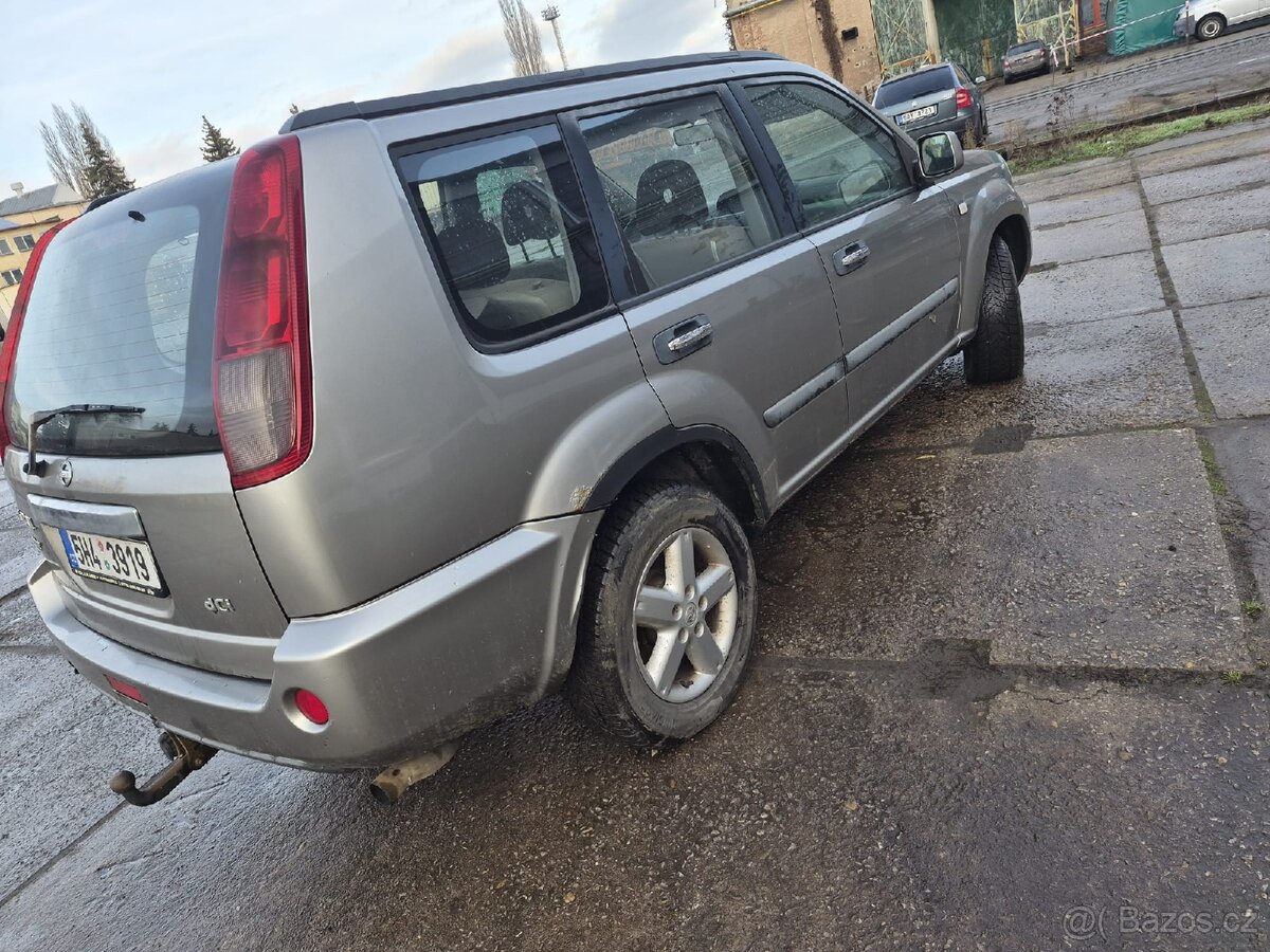 Nissan x-trail 2.2 4x4 - 5