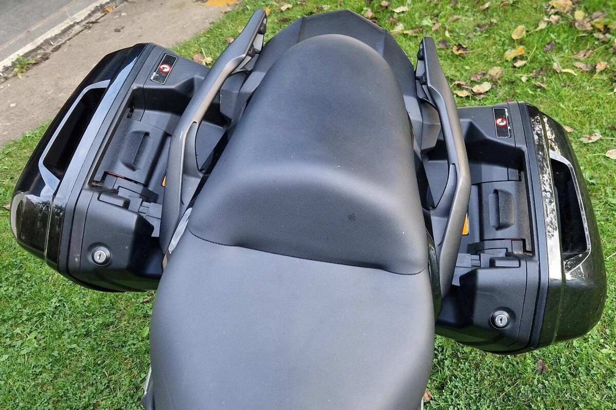 Prodám KAWASAKI VERSYS 650 - 5