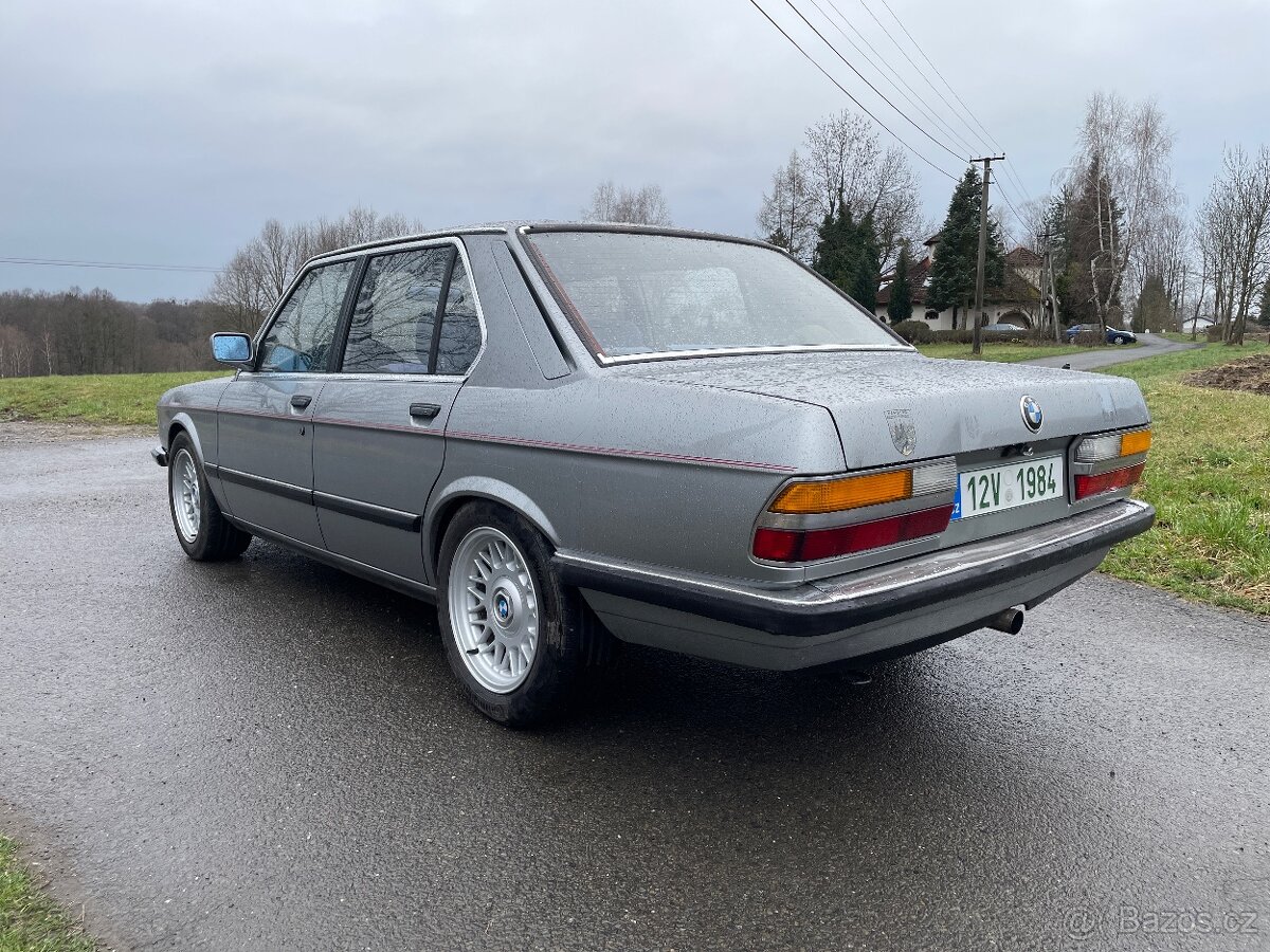 BMW 520i E28 - 5