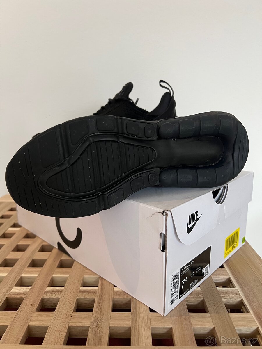 Prodám tenisky NIKE černé - 5