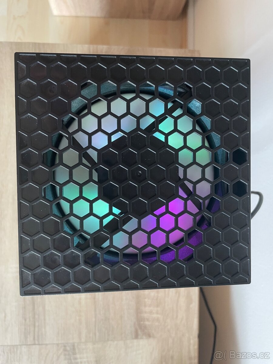 iPega multifunkční nabíjecí stojan - Xbox series X - 5