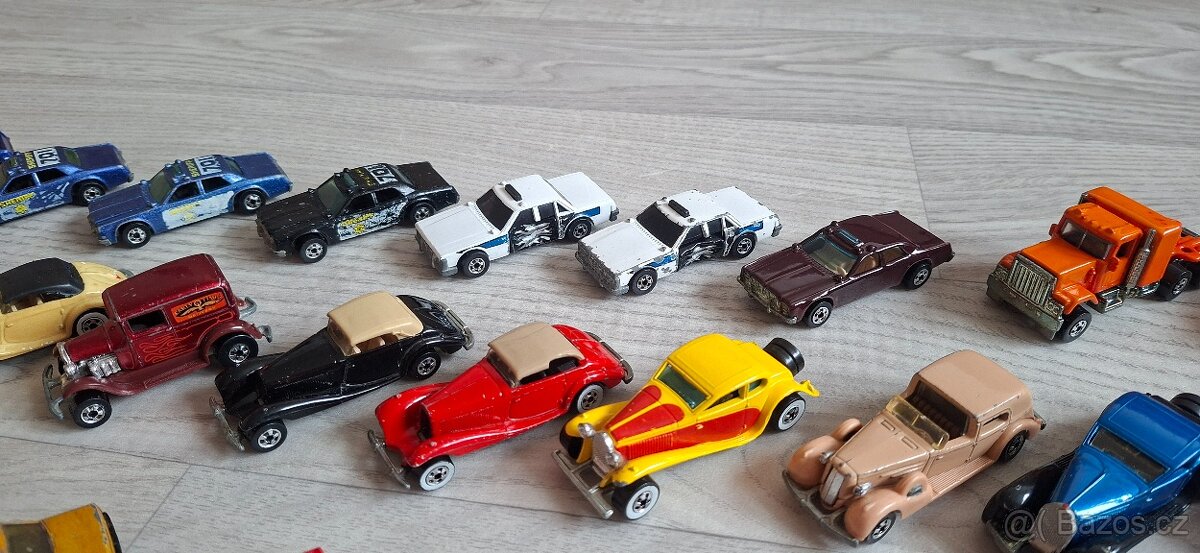 autíčka - angličáky Hot Wheels - 5