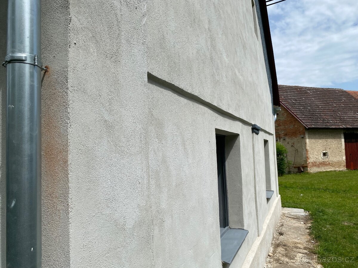 Prodám rodinný dům 3 + 1 s pěkným pozemkem 1000 m2 - 5