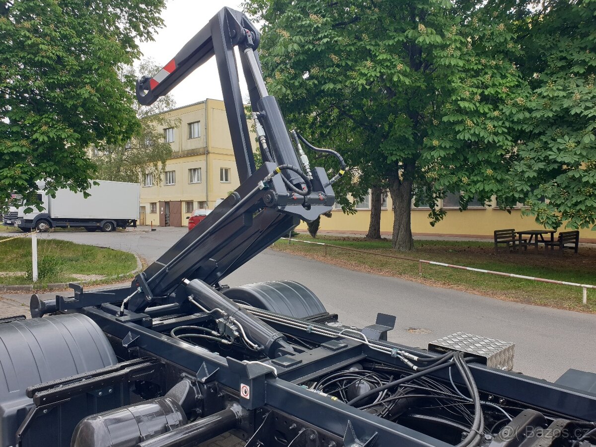 Man tgl 12.240 nosič kontejnerů - 5