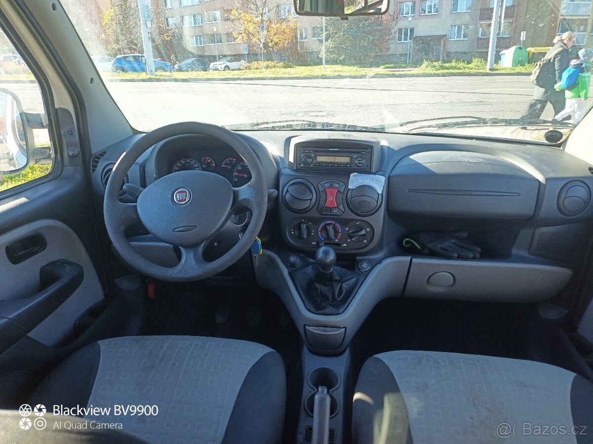 Fiat Doblo Cargo 1.9 JTD 77 kw 5 MÍST,R.V 2009,STK 11/2027. - 5