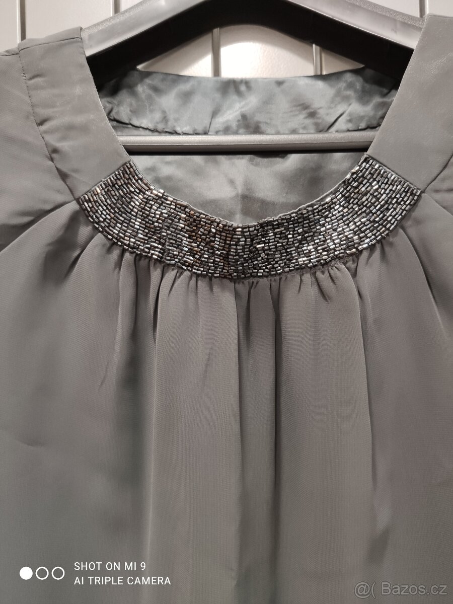 Šedé večerní šaty s kamínky značka TATUUM - 5