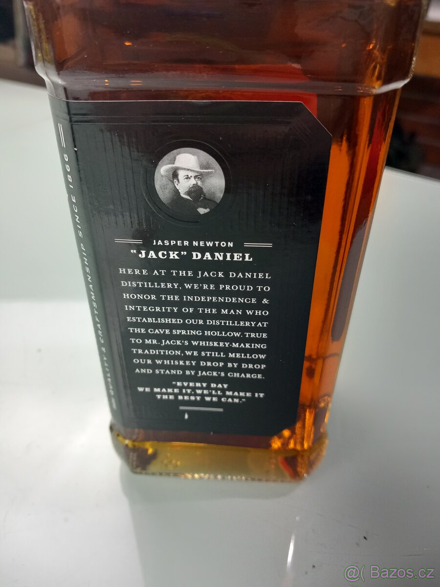 Jack Daniel's Kytara - 5