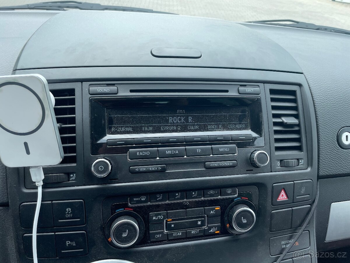 Vw multivan T5.1 2.0 103kw automat dsg sq500 7st - 5