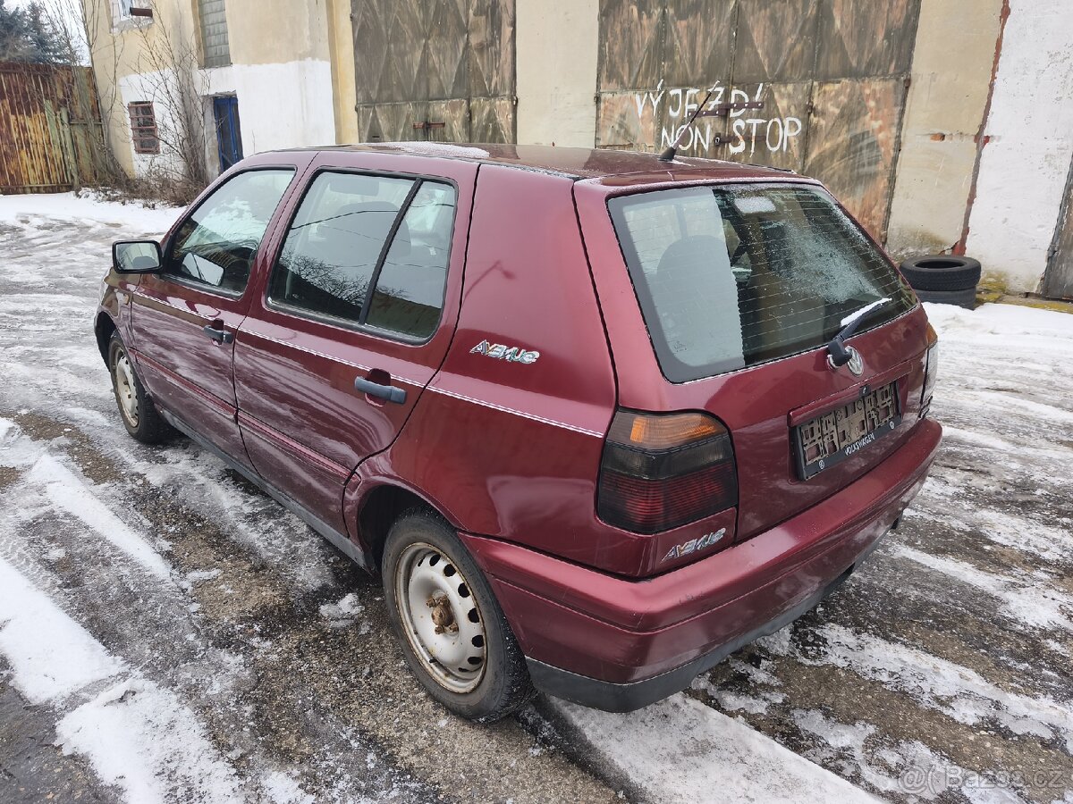 Náhradní díly Golf 3 1.9 Tdi 66Kw motor 1Z - 5