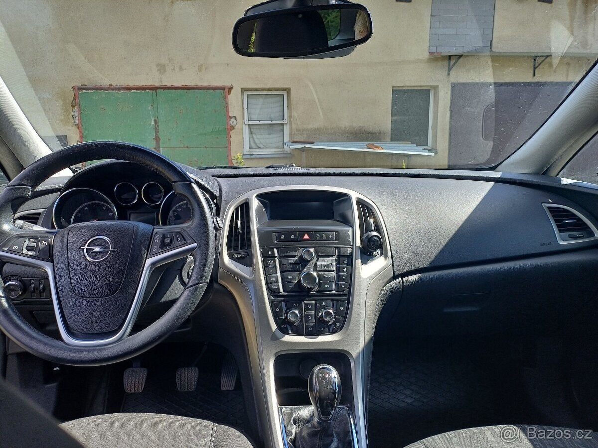 astra combi J 1,4 turbo - 5