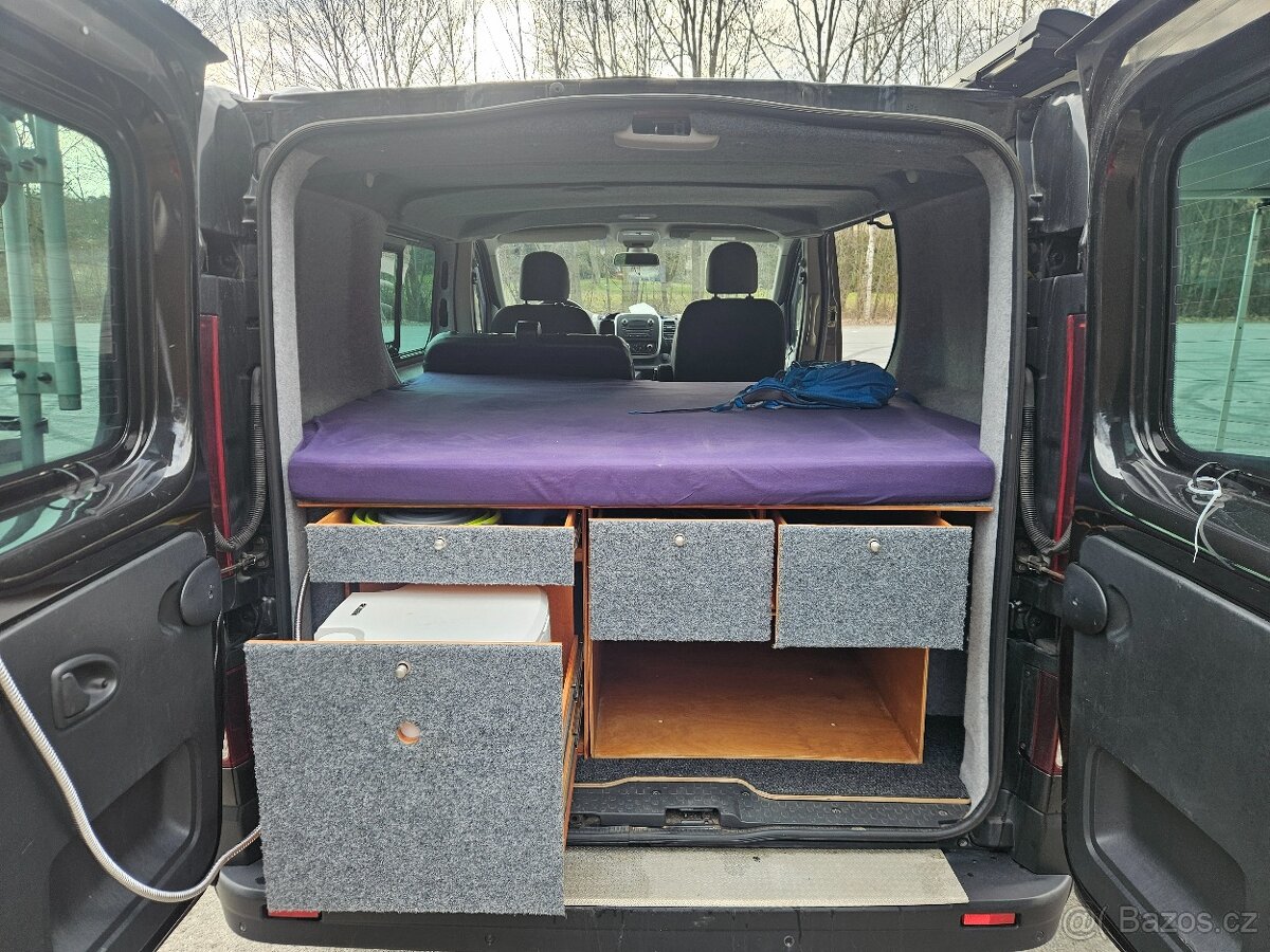 RENAULT TRAFIC CAMPER - 5