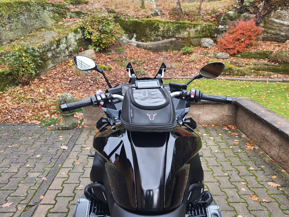 BMW R 1200 RS - SUPER STAV + VÝBAVA 219.000,- Kč - 5