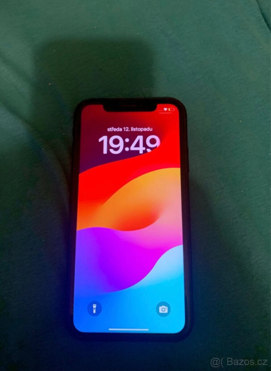iPhone xr - 5