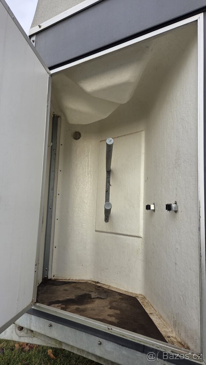 Prodám přepravník na 2 koně Hliniková podlaha - 5