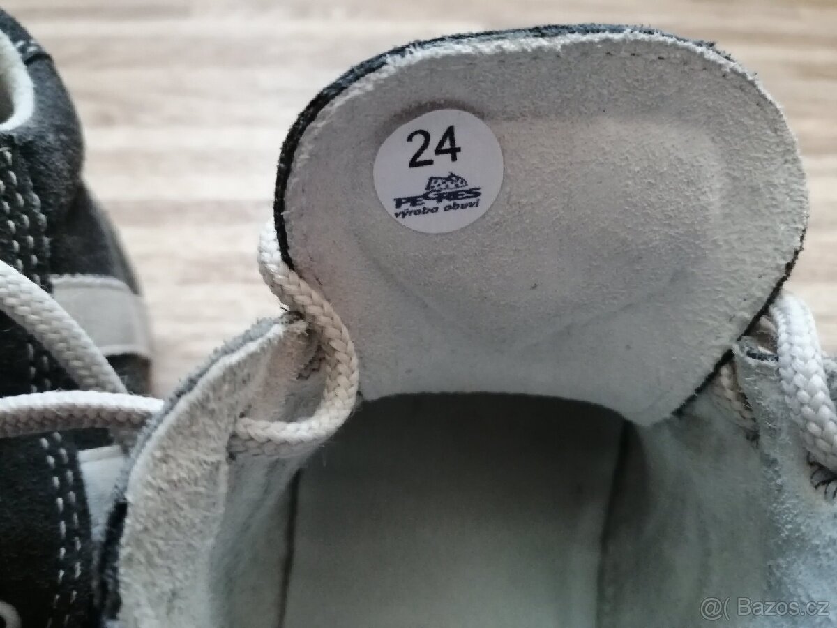 Barefoot kotníčkové Bosé Pegres vel. 24
- 5