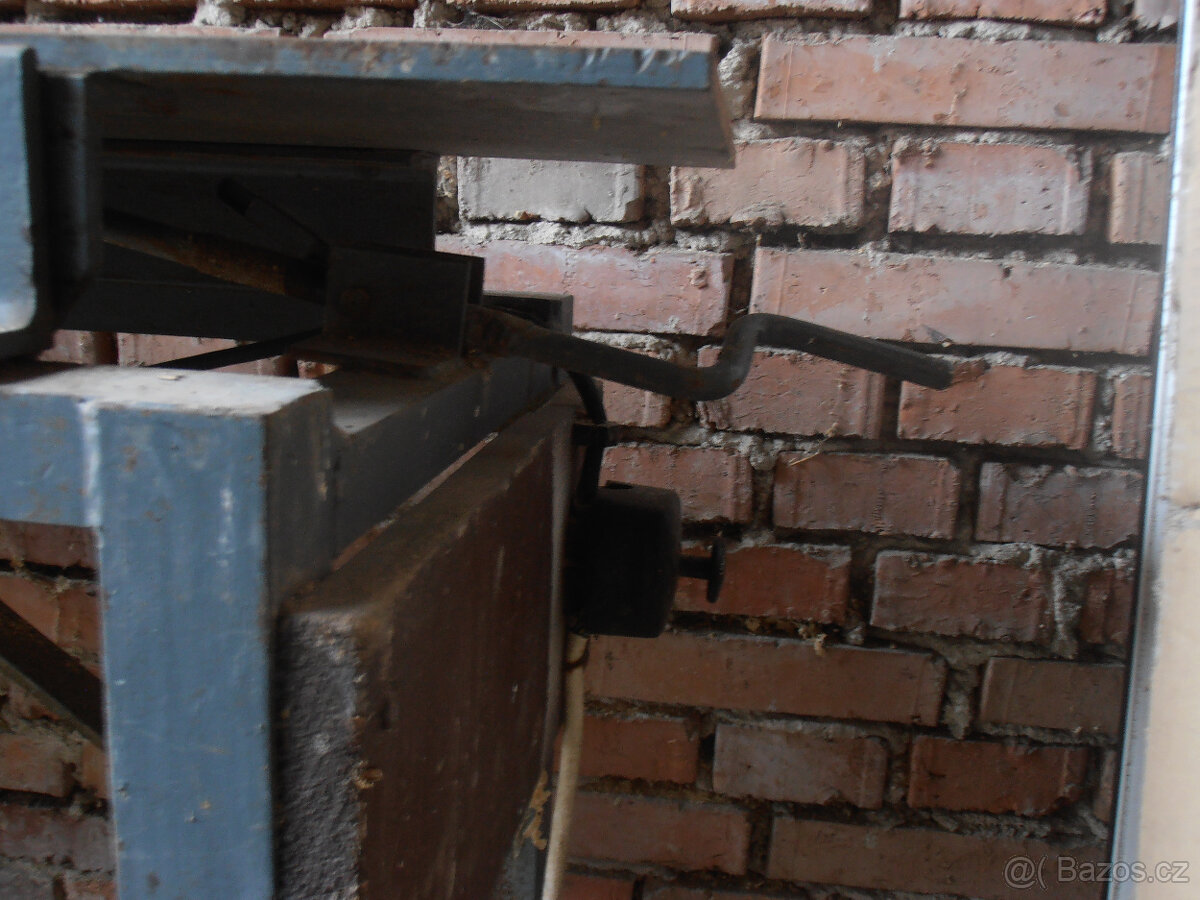 SROVNÁVACÍ HOBLOVKA - 5