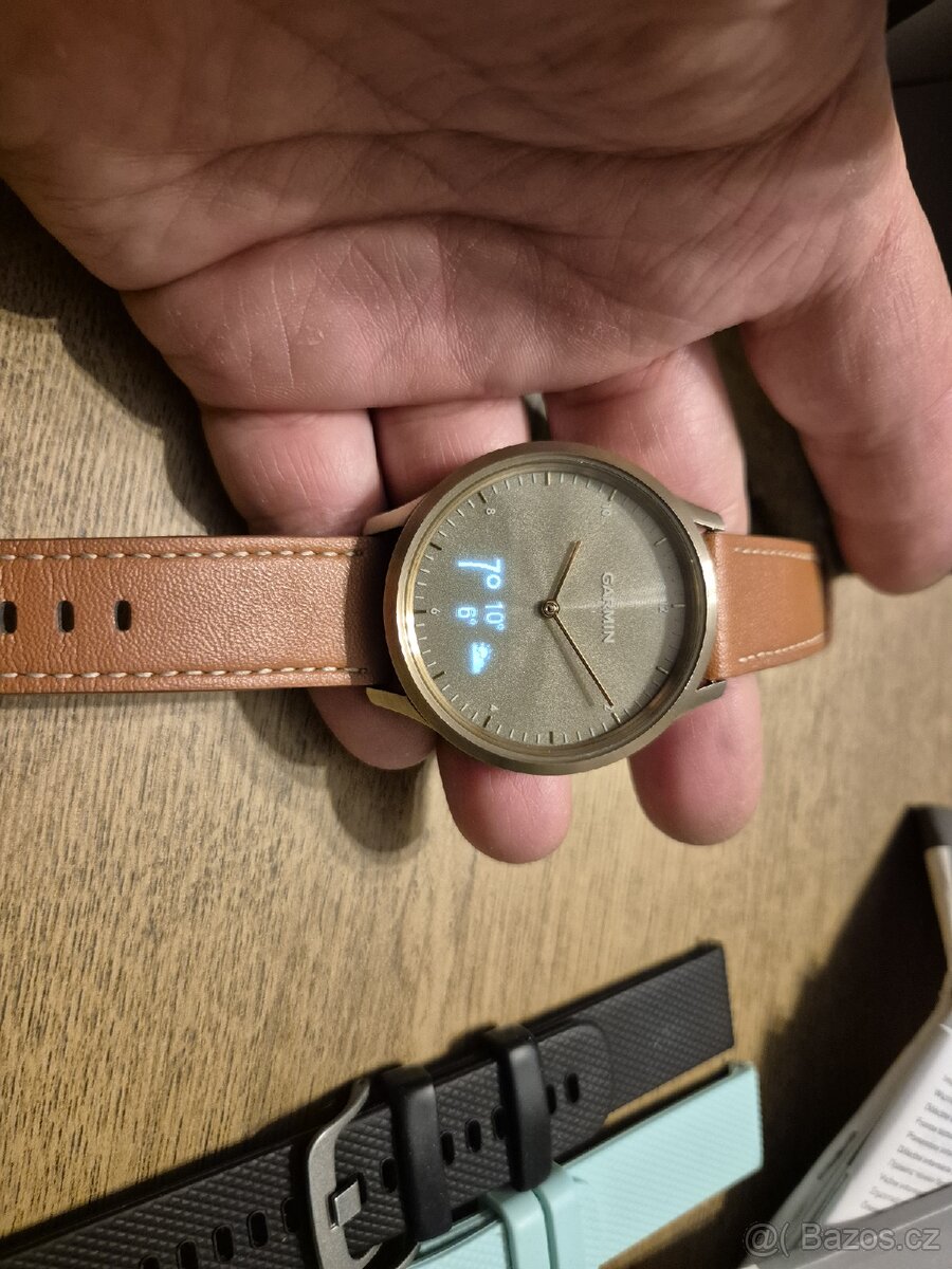 Garmin VIVOMOVE premium gold - 5