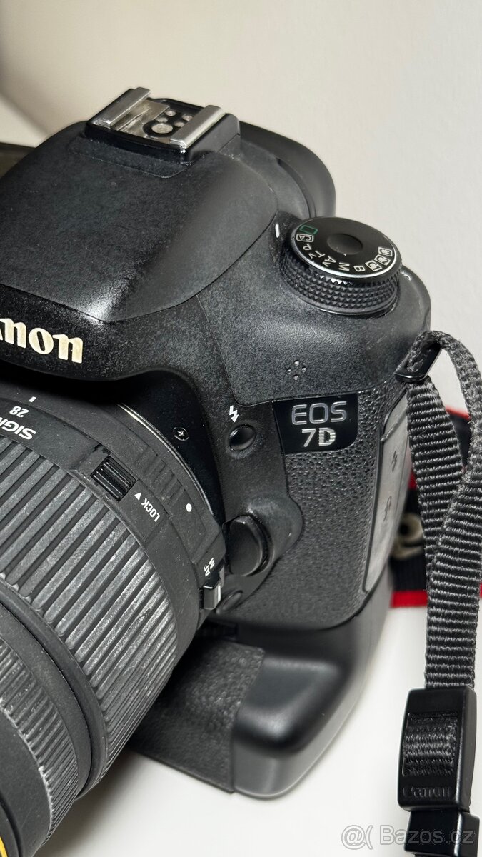 Prodám set Canon 7D + 4 objektivy + batterygrip + blesk - 5