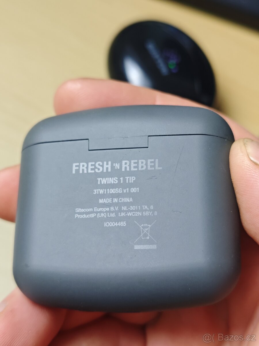 Nabíjecí pouzdra pro sluchátka. - 5